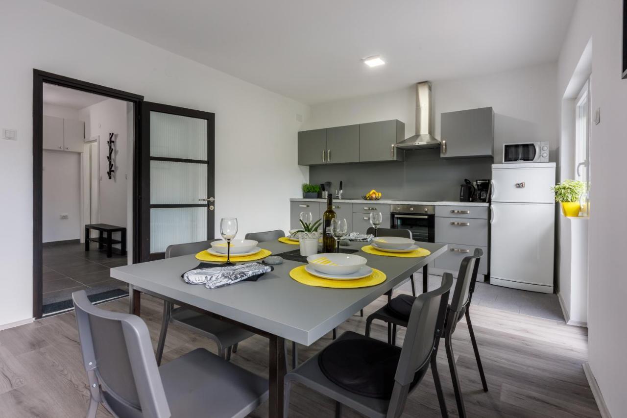 Holiday House Dino Bribir  Exterior foto