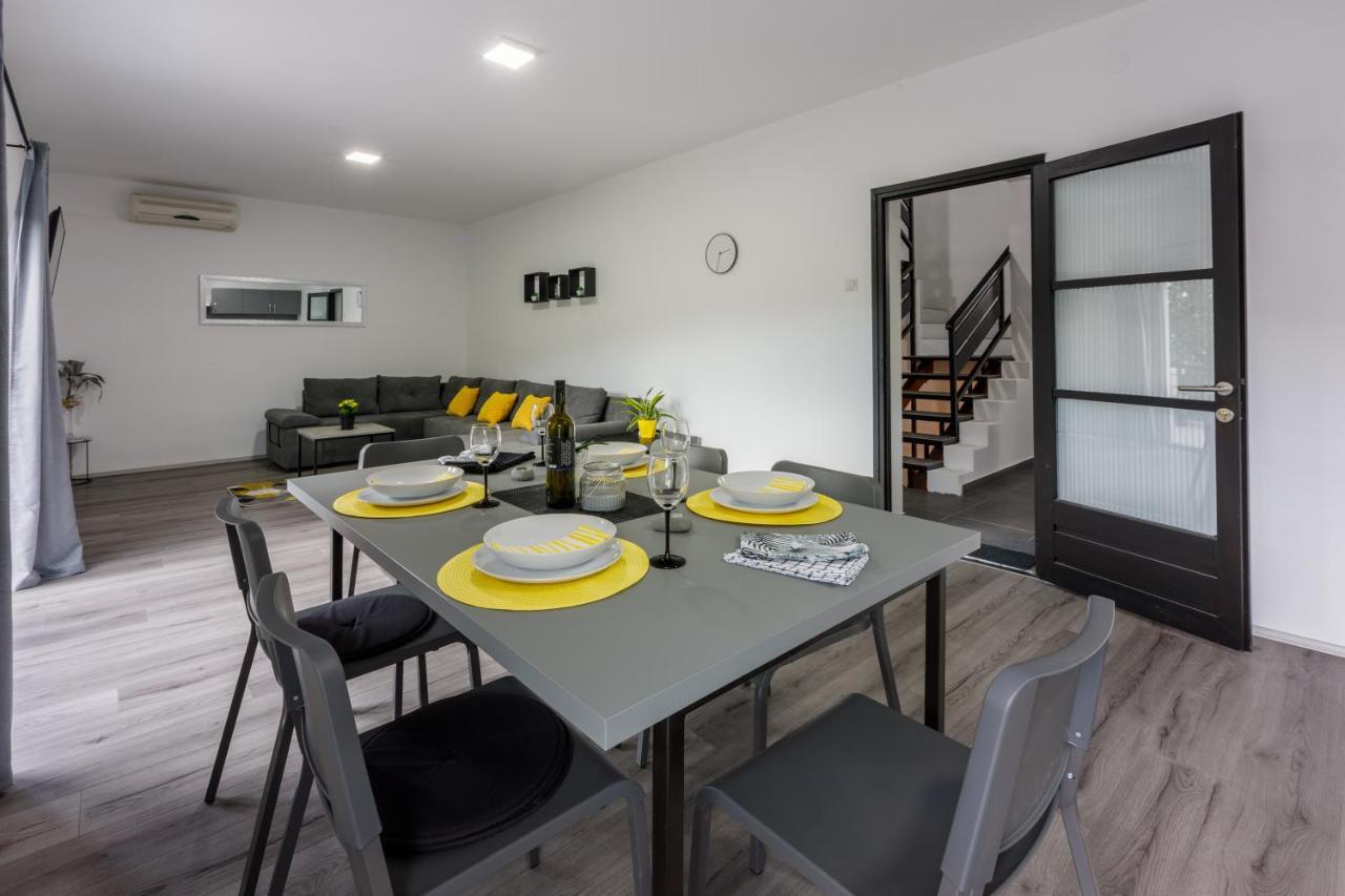 Holiday House Dino Bribir  Exterior foto
